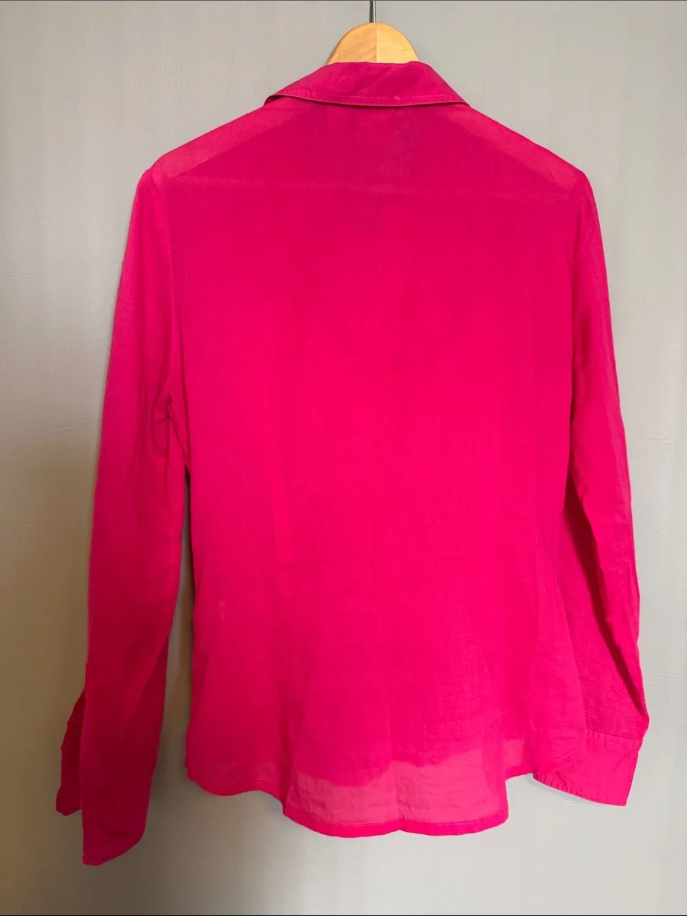 Tory Burch Fuchsia Pink Linen Utility Button Down Shirt Gold Logo Buttons Sz 10